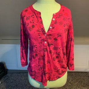 XS Long sleeved henley, antique floral print